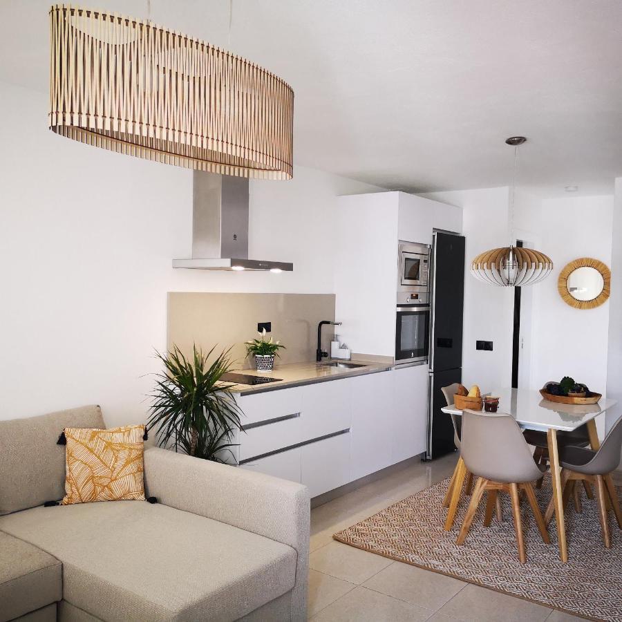 Apartamentos Mares De Lava - Playa Blanca Екстер'єр фото